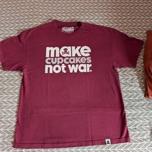 Johnny Cupcakes Make Cupcakes Not War Maroon Men's XL